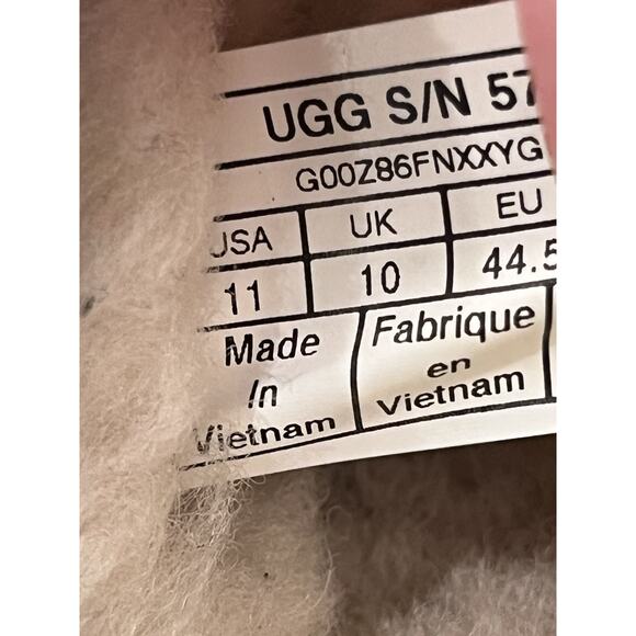 UGG Mens Scuff Suede Slipper Size 11 Black Suede Leather Shearling Model 5776 - Picture 3 of 5